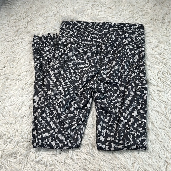 Lululemon Fast and Free Tight II 25" *Non-Reflective Nulux Pace Lace Graphite Gr - Picture 4 of 6